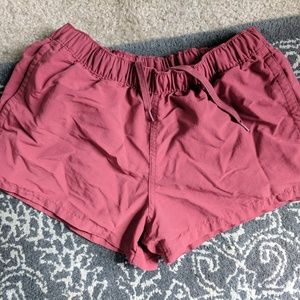 Patagonia Barely Baggies Size Small Rust Red